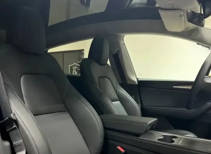 Tesla Model Y Maximum Range Image 9